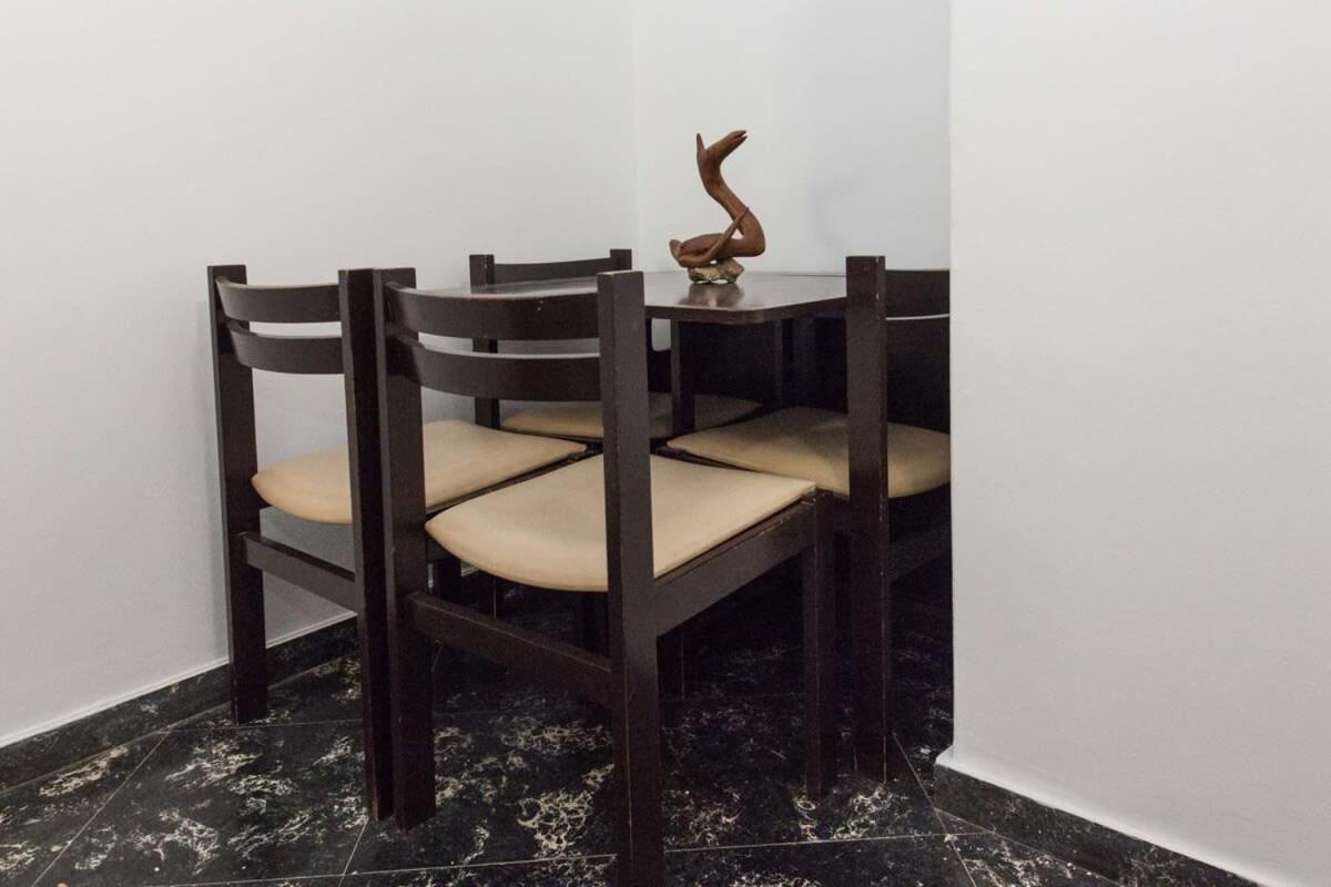 אתונה Charming Vintage 2Br Apartment With Balcony In Koukaki מראה חיצוני תמונה