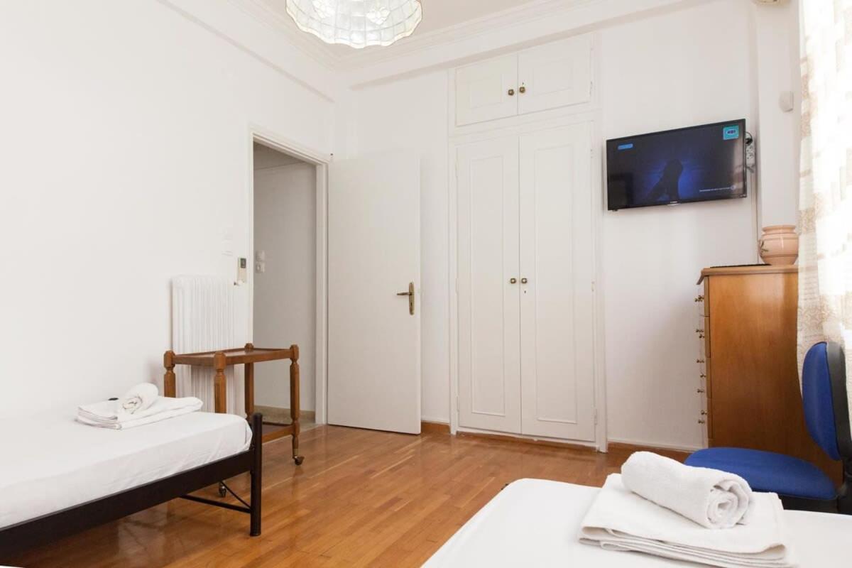 אתונה Charming Vintage 2Br Apartment With Balcony In Koukaki מראה חיצוני תמונה